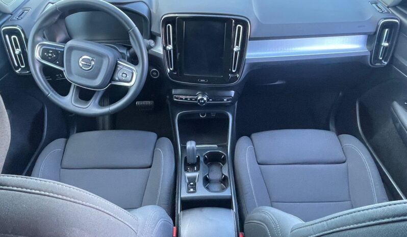 VOLVO XC40 full