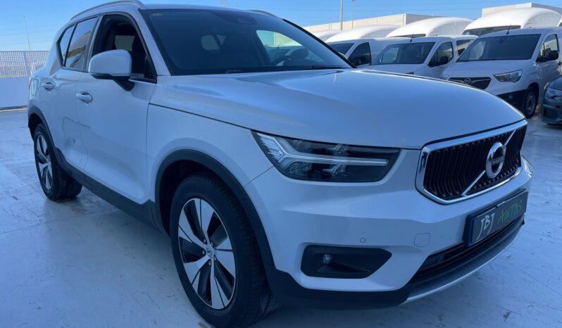 VOLVO XC40 full