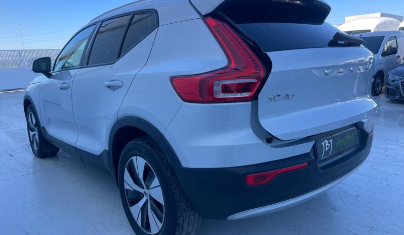 VOLVO XC40 full
