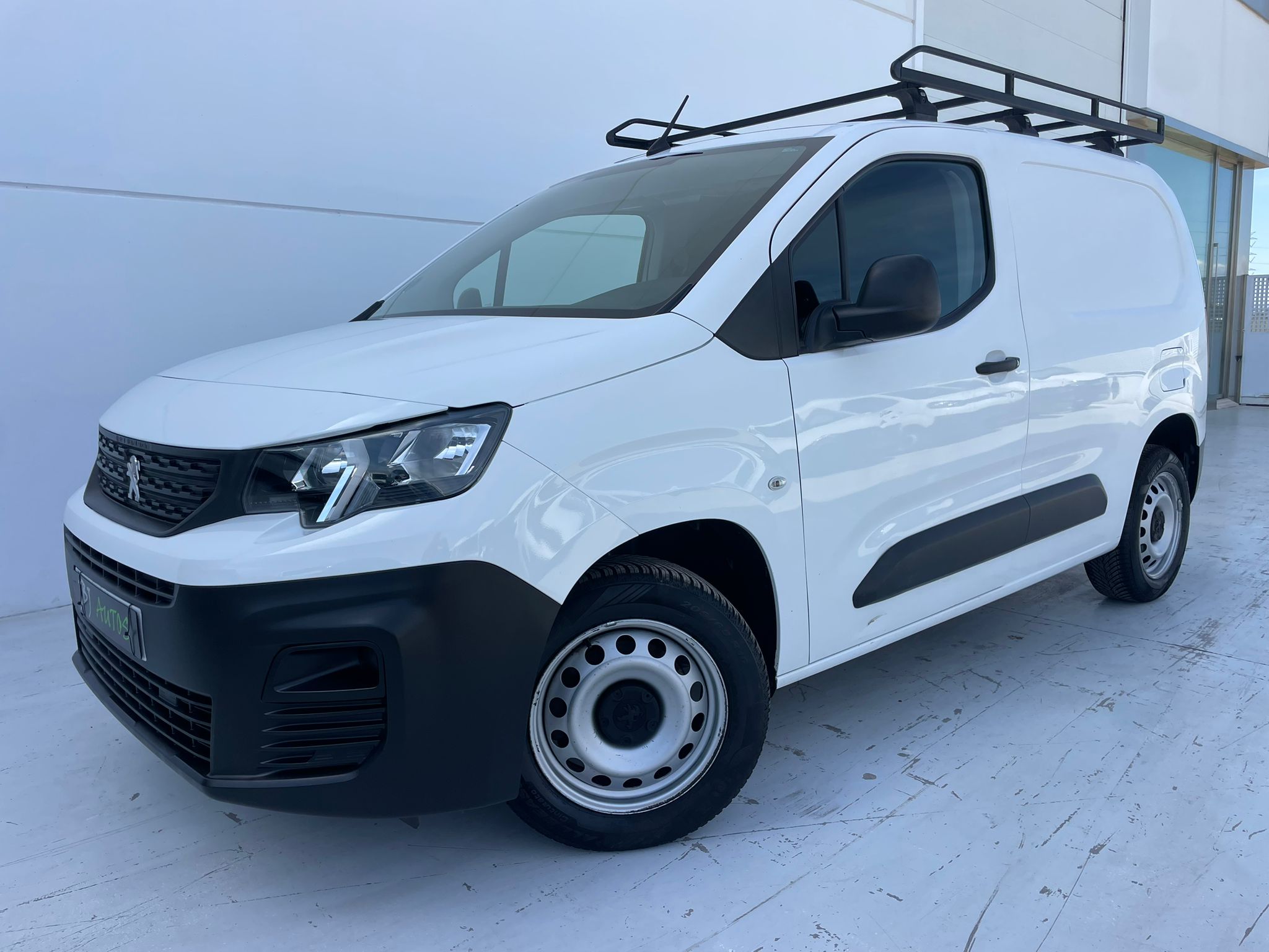 Lee más sobre el artículo PEUGEOT PARTNER